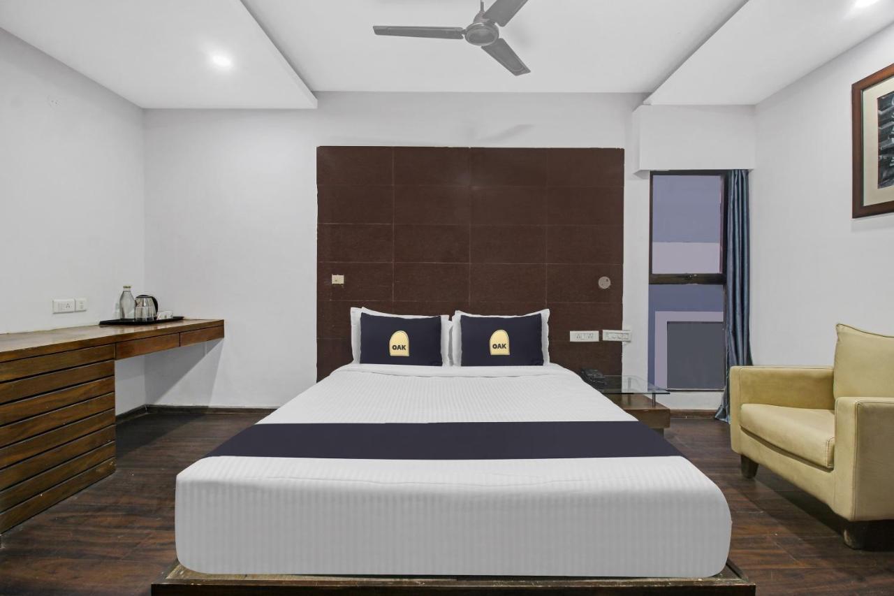 Townhouse Oak The Margi Hotel Near Yosufguda Metro Station Hyderabad Esterno foto