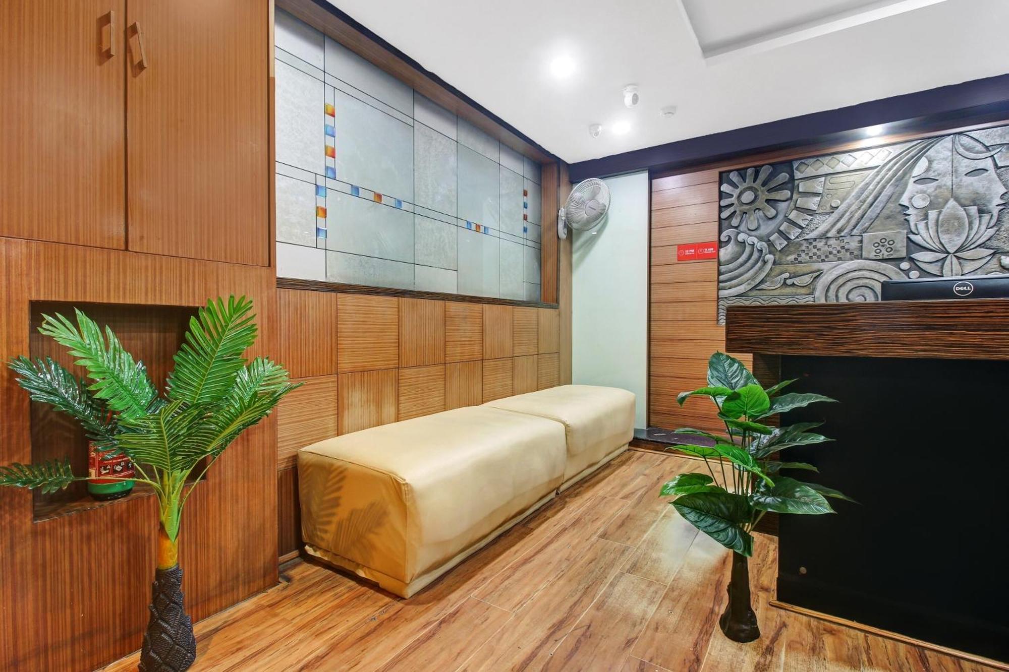 Townhouse Oak The Margi Hotel Near Yosufguda Metro Station Hyderabad Esterno foto