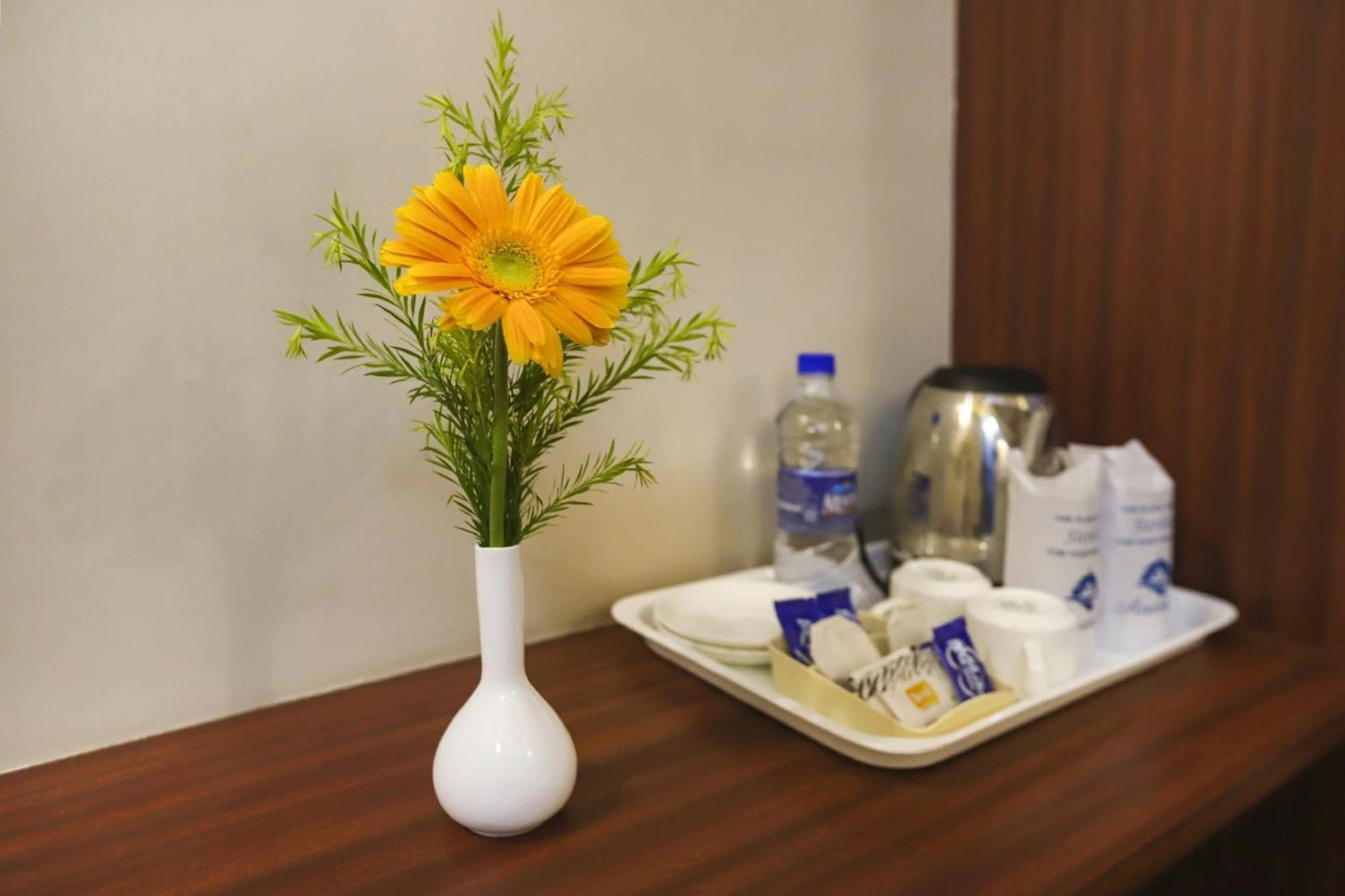 Townhouse Oak The Margi Hotel Near Yosufguda Metro Station Hyderabad Esterno foto