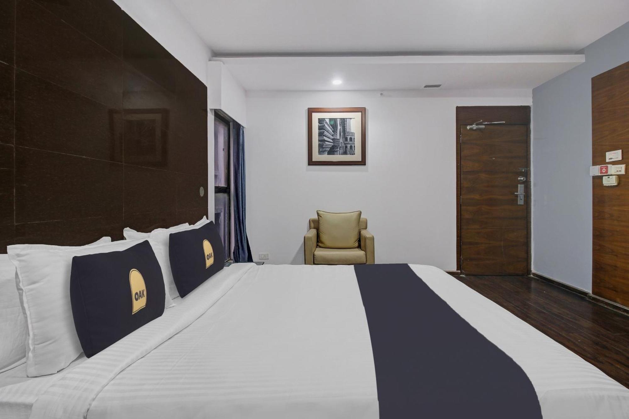 Townhouse Oak The Margi Hotel Near Yosufguda Metro Station Hyderabad Esterno foto