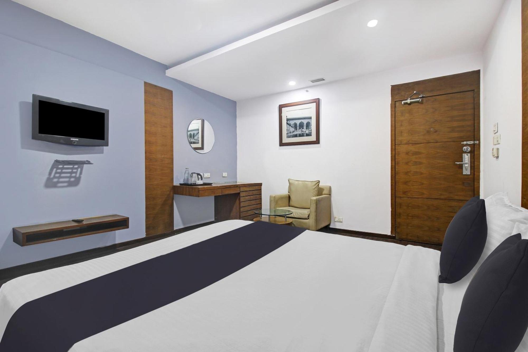 Townhouse Oak The Margi Hotel Near Yosufguda Metro Station Hyderabad Esterno foto