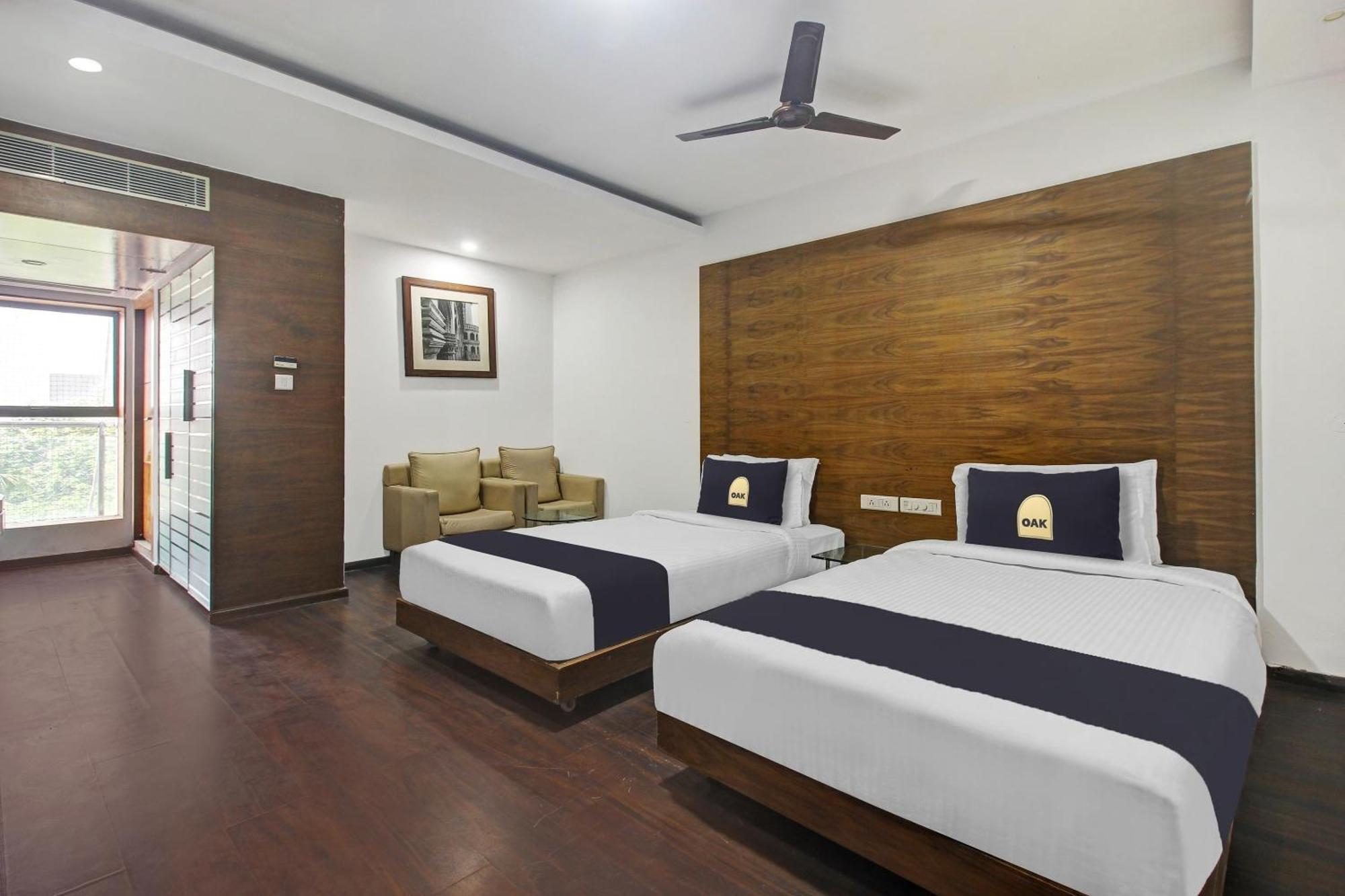 Townhouse Oak The Margi Hotel Near Yosufguda Metro Station Hyderabad Esterno foto
